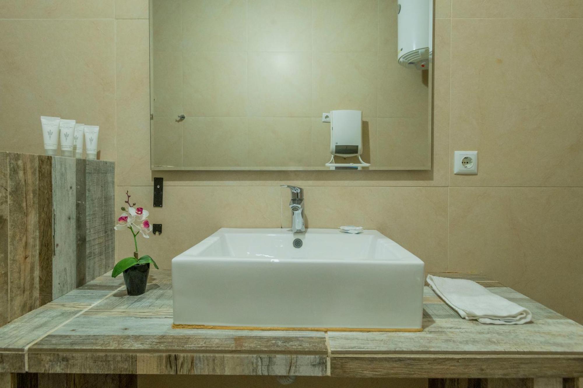 Casa In Piazza Villa ไปโลส ภายนอก รูปภาพ