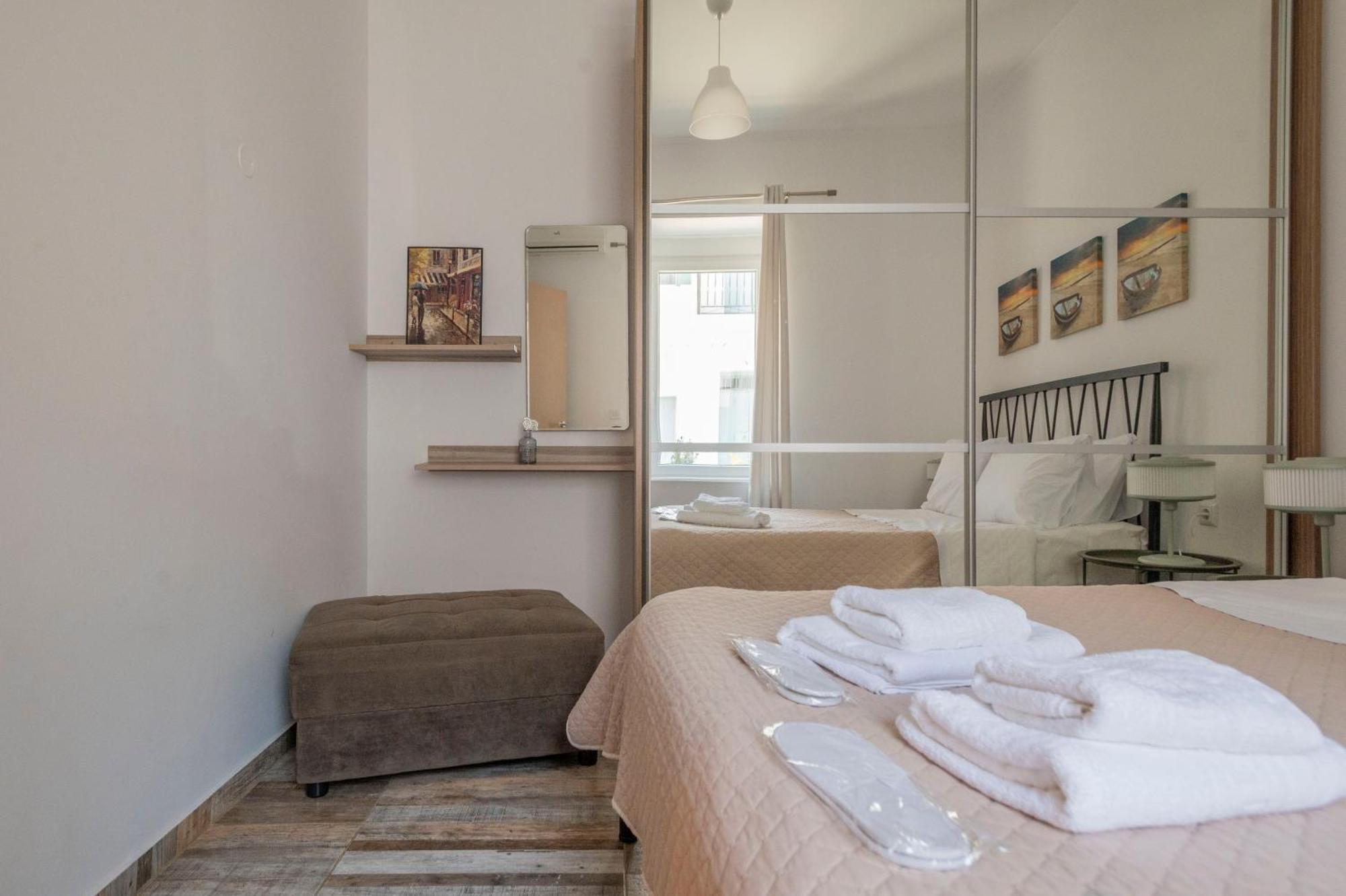 Casa In Piazza Villa ไปโลส ภายนอก รูปภาพ